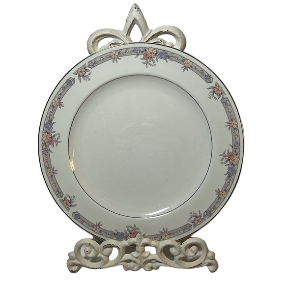 Sango Regency Collection fine ivory China dinner plates